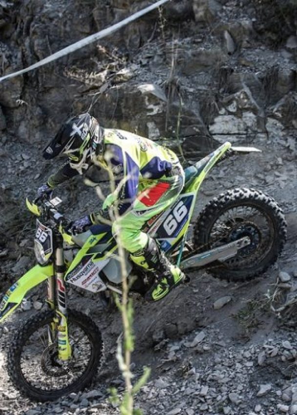 Claudio Spanu dei Talenti Azzurri FMI è Campione italiano Enduro Youth 2018!